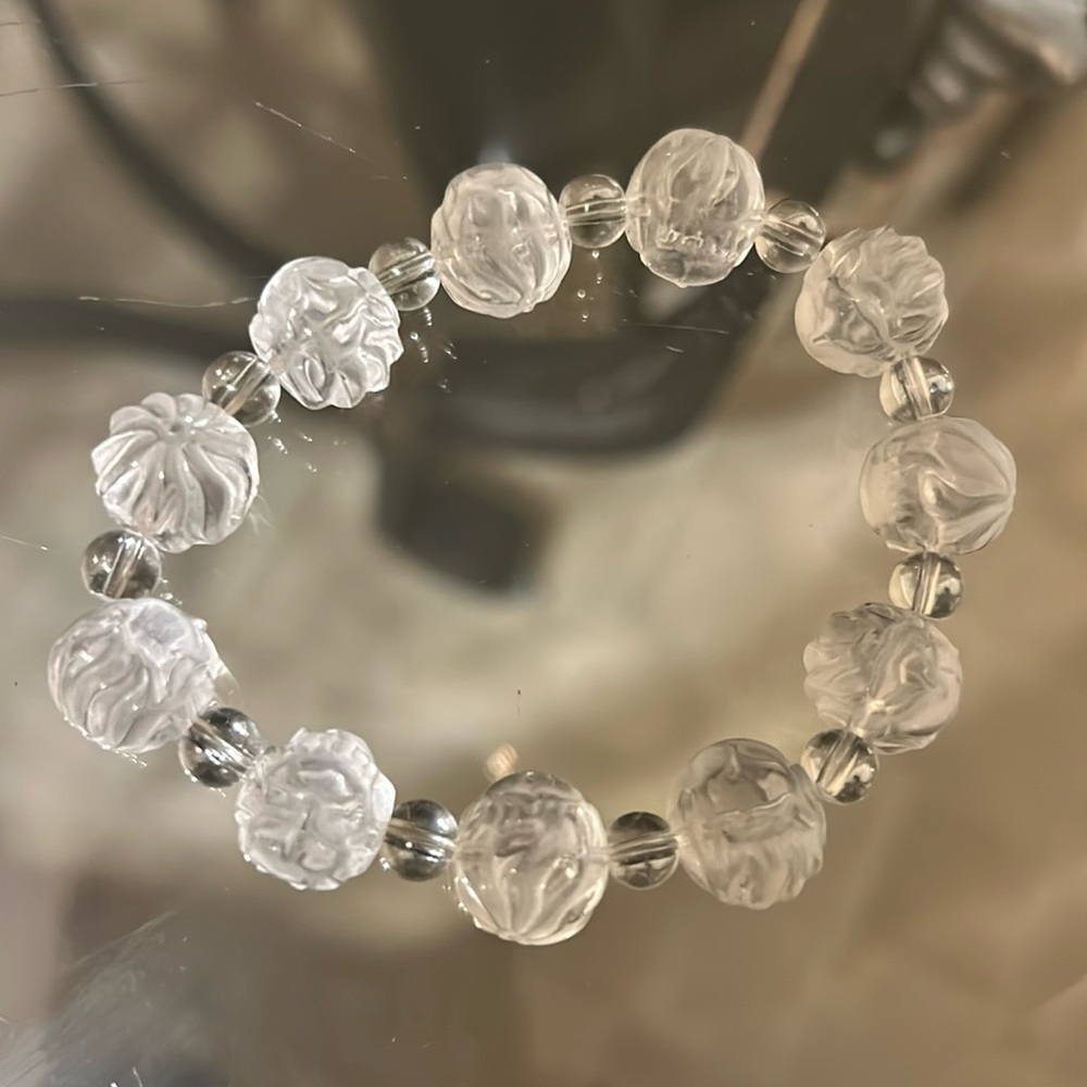 Beautiful chinese good luck crystal bracelet .. clear large and small crystals.
